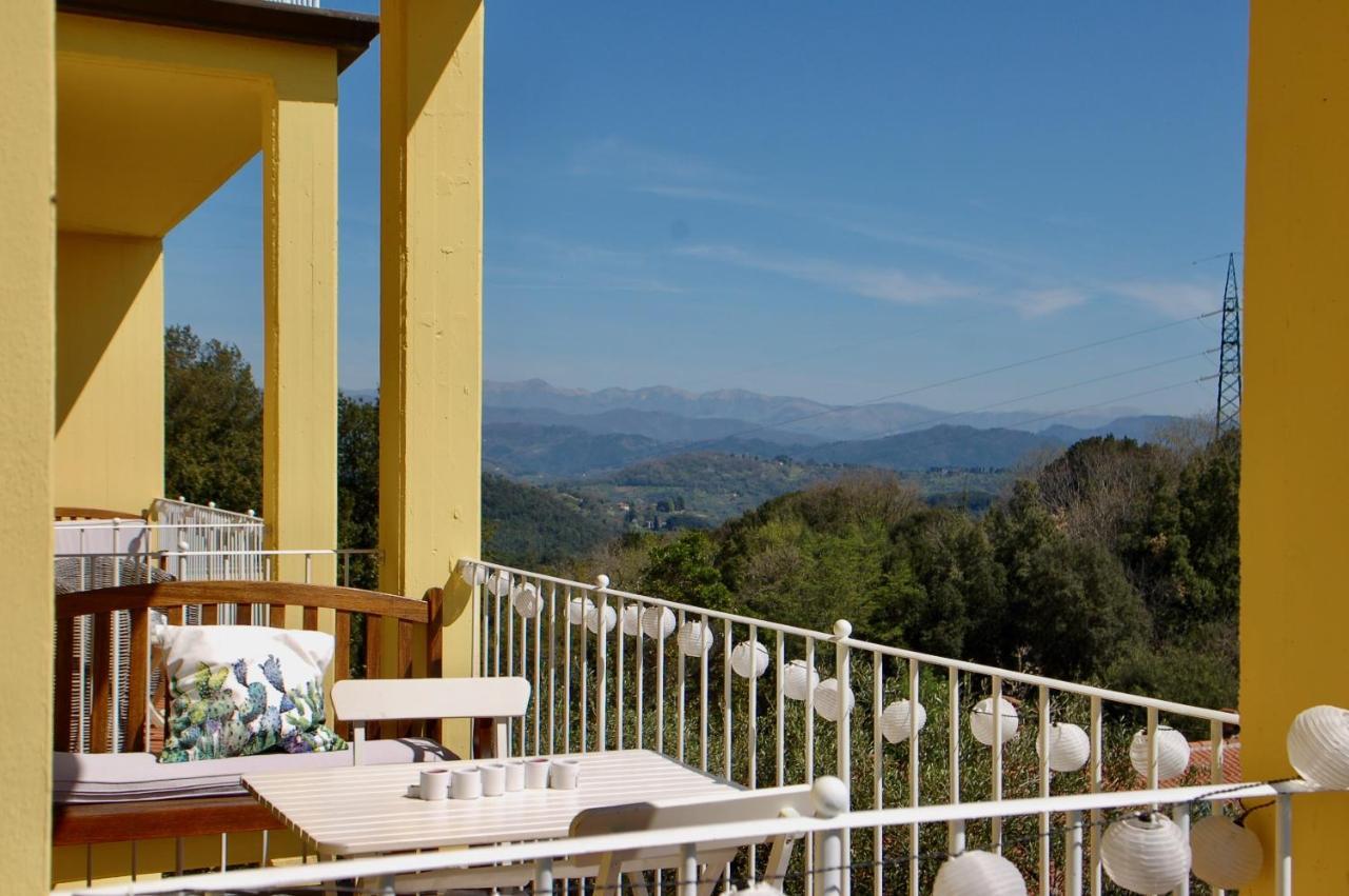 Holiday Prato Verde Chiatri Exterior photo