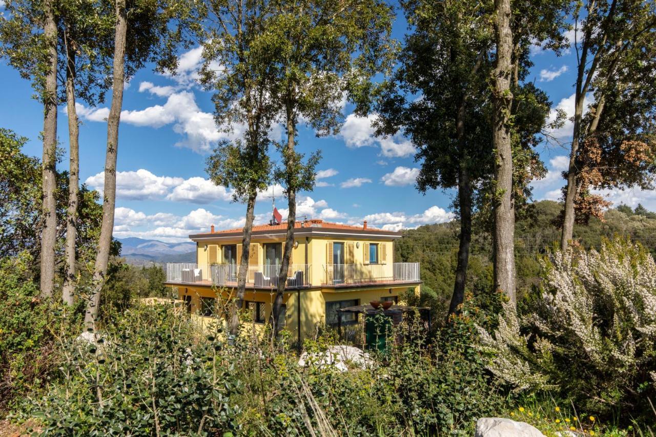 Holiday Prato Verde Chiatri Exterior photo