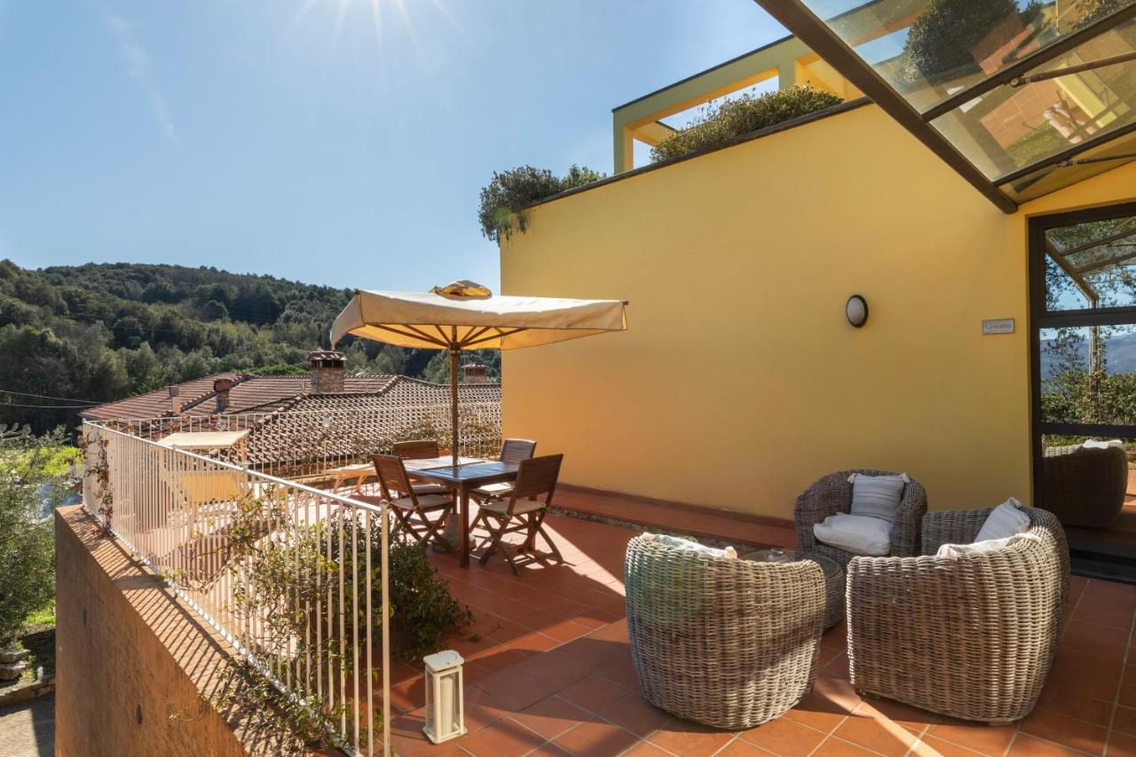 Holiday Prato Verde Chiatri Exterior photo
